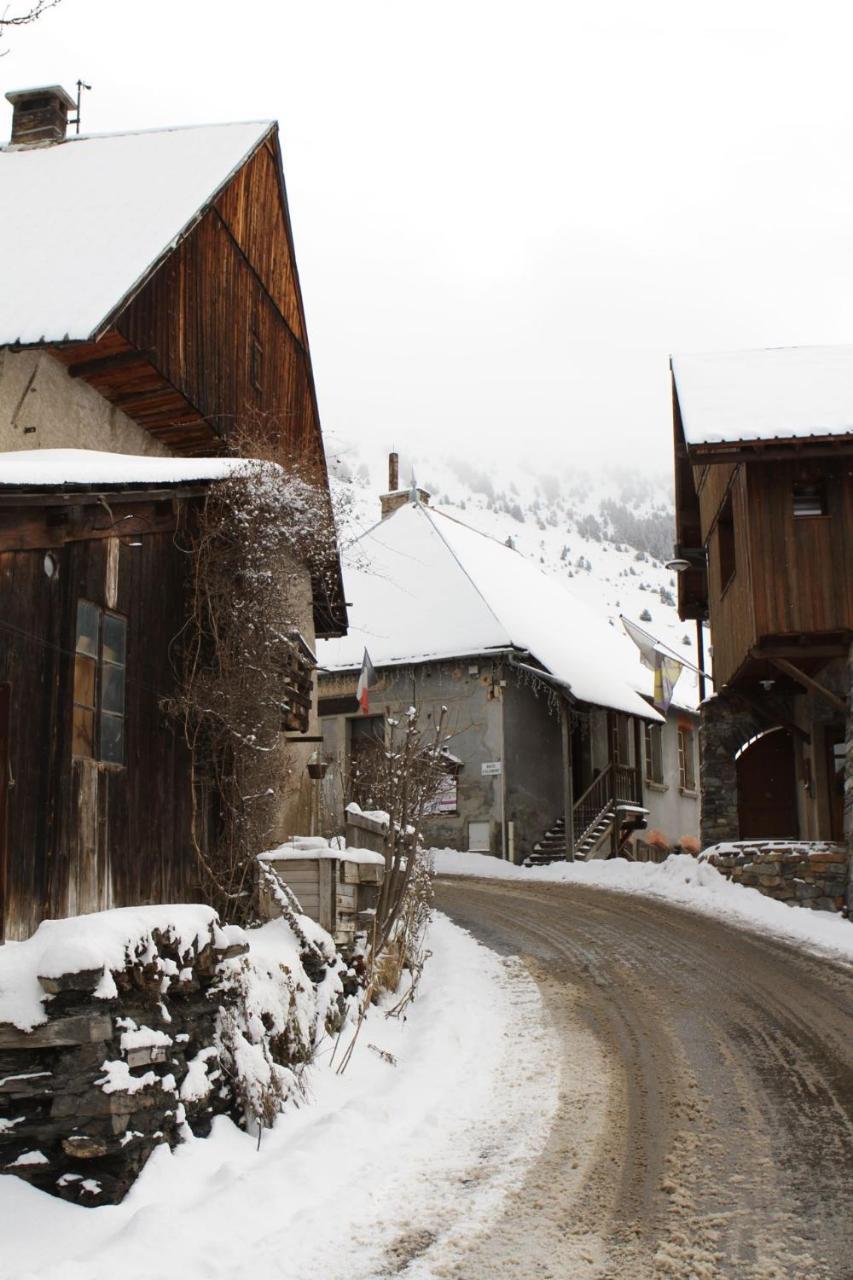 Villard-Reculas Chalet Rouge Ou Blanc מראה חיצוני תמונה