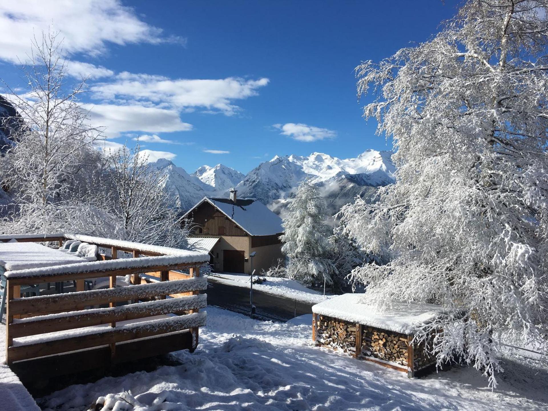 Villard-Reculas Chalet Rouge Ou Blanc מראה חיצוני תמונה